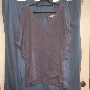 NWT! Gray Flutter Sleeve Top